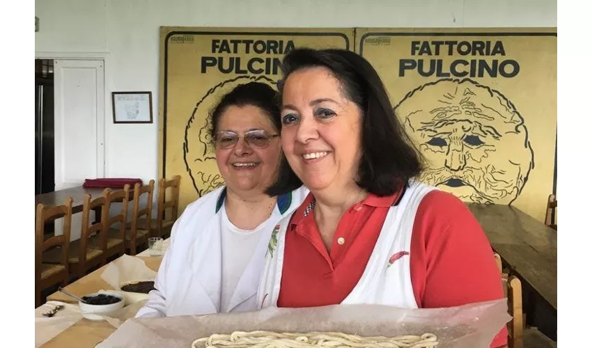 Civita di Bagnoregio, Montepulciano e Orvieto: Tour da Roma + Pranzo e Vino