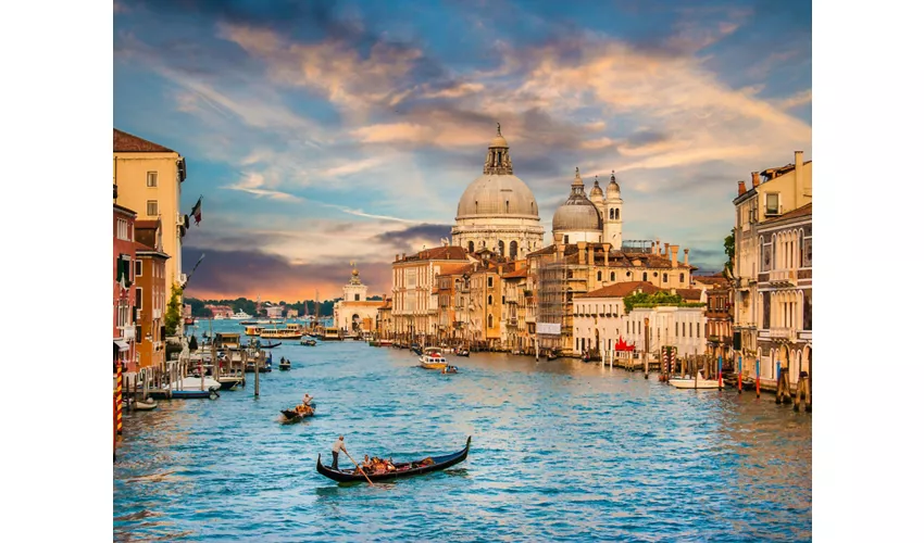 Venice: Classic Gondola Ride