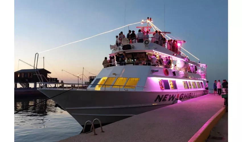 Milano Marittima: Excursión en barco de medio día por la Riviera Romagnola