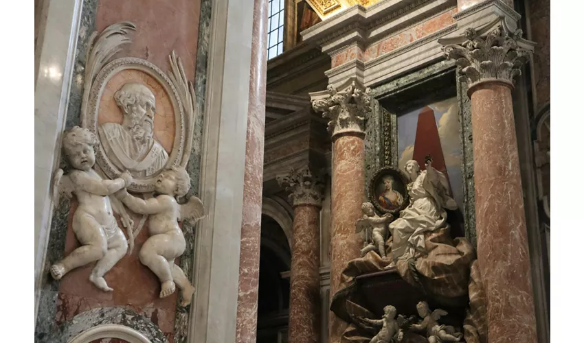 Basilica di San Pietro: Ingresso riservato con scorta + audioguida