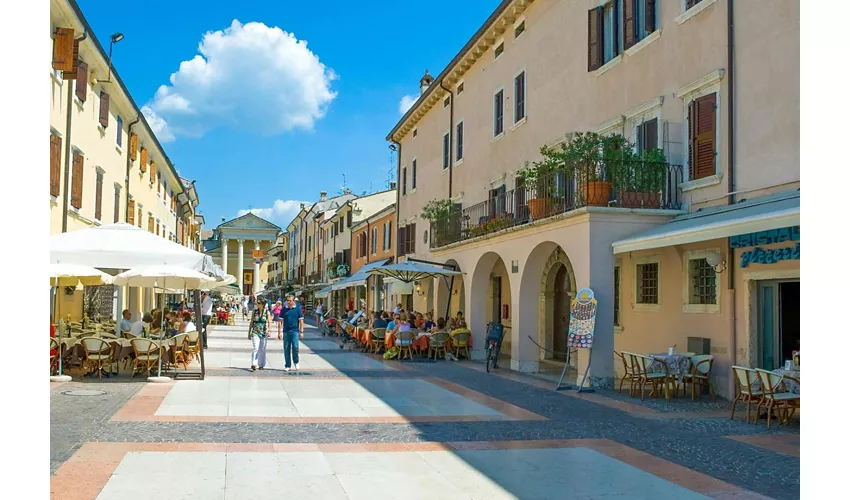 Torri del Benaco: autobus + treno del Garda Link da Venezia