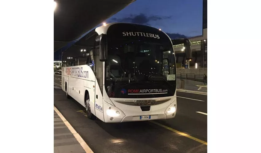 Aeropuerto de Ciampino: Traslado en autocar a/desde Roma Termini