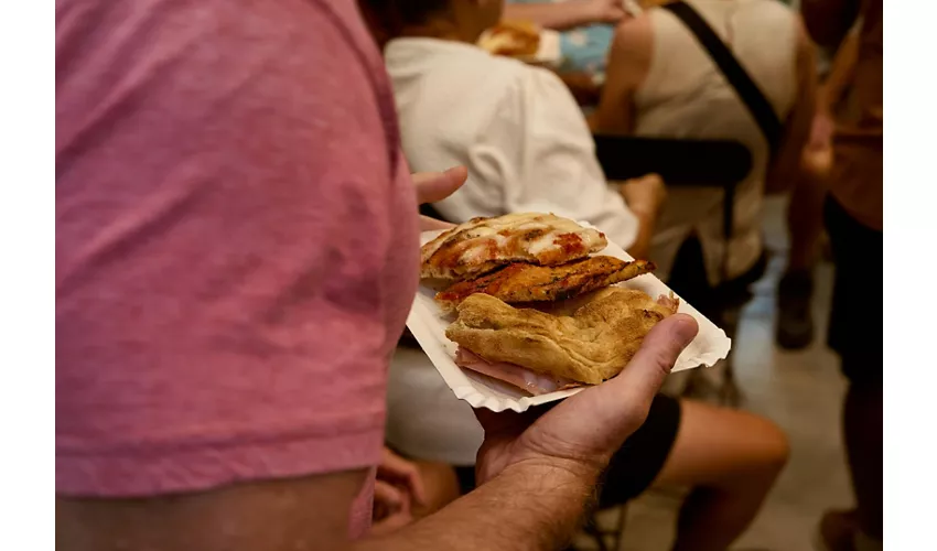 Roma: Tour gastronomico notturno per piccoli gruppi