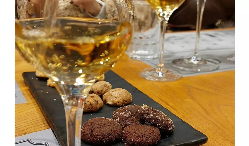 Roma: Cata Guiada de Vino y Aceite de Oliva + Almuerzo