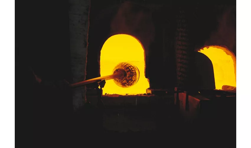 Murano: Dimostrazione di soffiatura artistica del vetro con regalo di vetro