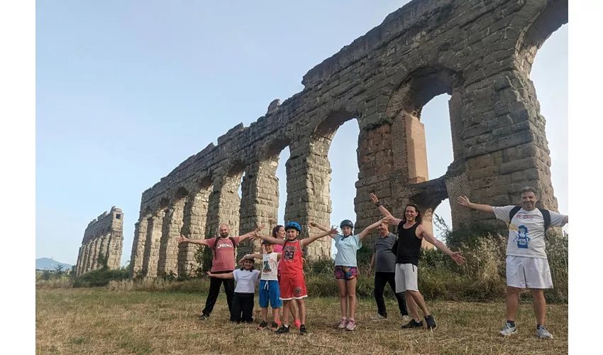 Appia Antica e Catacombe Roma: Tour guidato in E-Bike con trasferimento privato