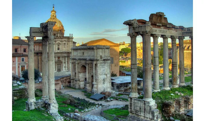 Tour guidato del Foro Romano + ingresso al Palatino e alla Domus romana