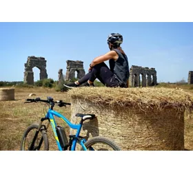 Via Appia: Tour in E-Bike fuori dai sentieri battuti + Catacombe + Cibo