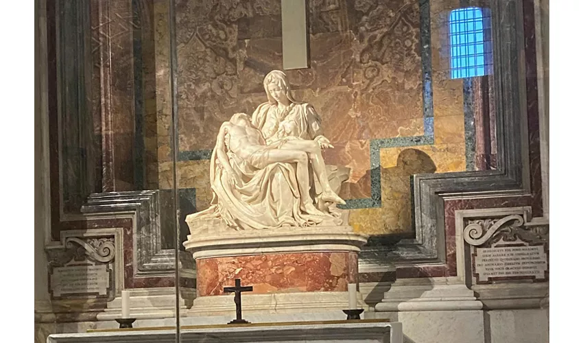 Musei Vaticani e Basilica di San Pietro: Biglietto Fast Track + Visita guidata