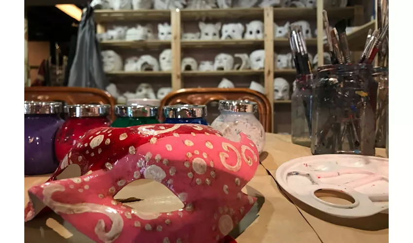 Venezia: Laboratorio di maschere di Carnevale