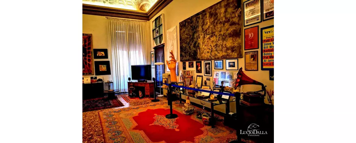 Bologna, Casa di Lucio Dalla,  ph. Fondazione Dalla CC-BY-NC-SA 3.0