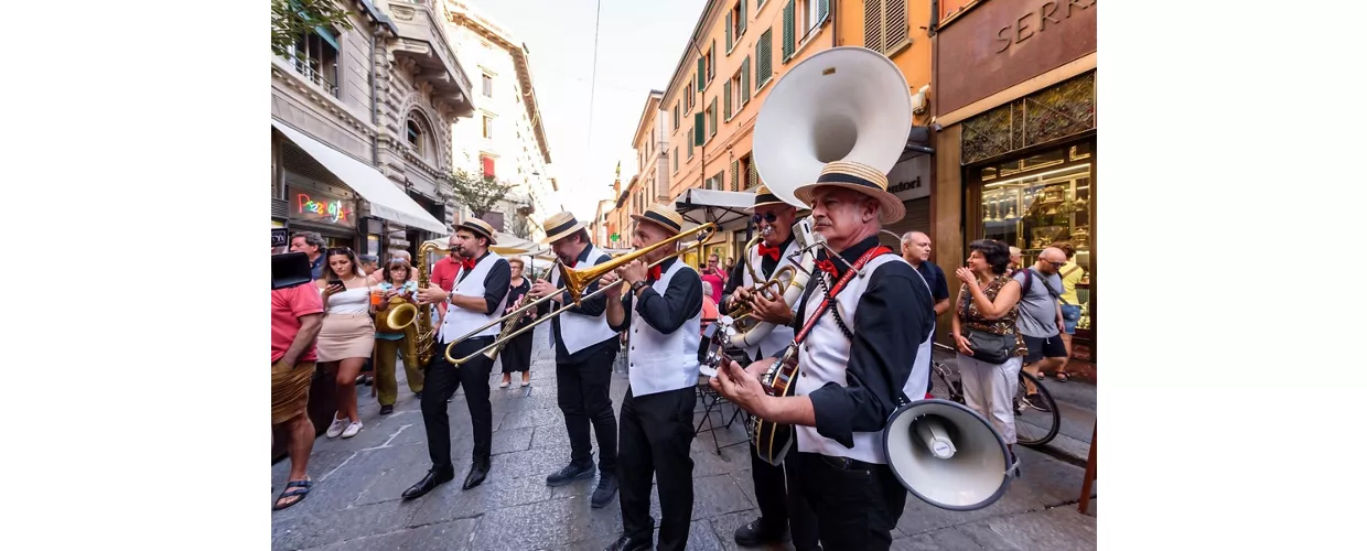 Bologna, la strada del jazz, ph. archivio Bologna Welcome, ccbysa, 3.0