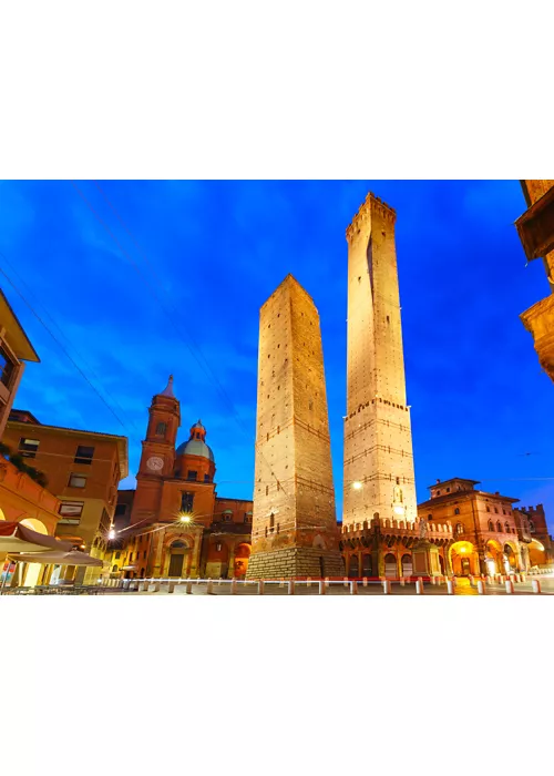 bologna-torri-emilia-romagna-gettyimages.jpg