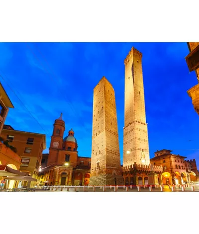 bologna-torri-emilia-romagna-gettyimages.jpg