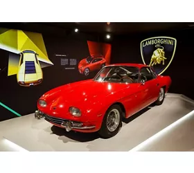 Bolonia: Visita guiada al Museo Lamborghini + Entrada