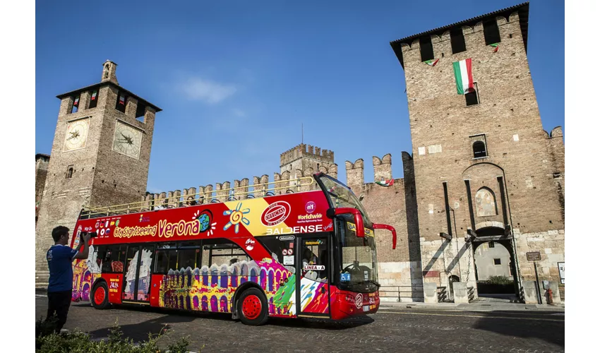 Hop-on Hop-off Bus Verona