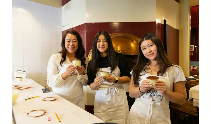 Rome: Tiramisu and Pizza Cooking Class
