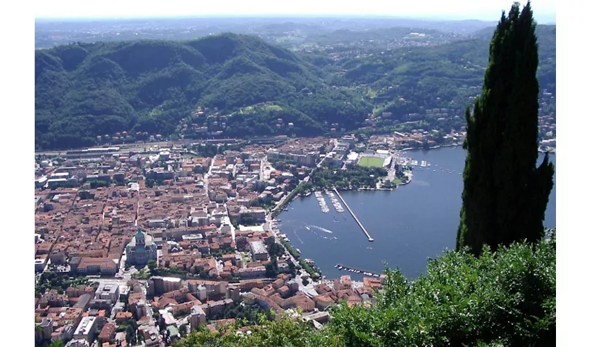 Como Guided City Tour and Free Boat Cruise