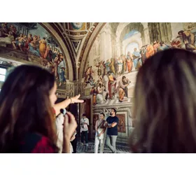 Musei Vaticani e Basilica di San Pietro: Biglietto Fast Track + Tour guidato