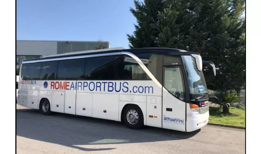 Aeropuerto de Ciampino: Traslado en autocar a/desde Roma Termini