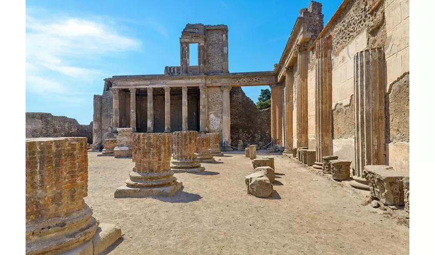 Pompeii & Mount Vesuvius: Day Trip from Rome + Lunch