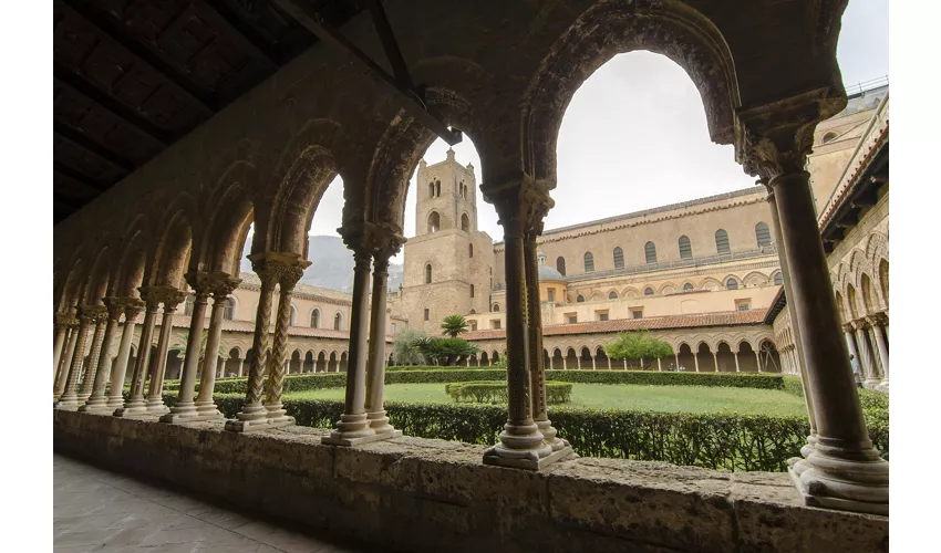 Chiostro di Santa Maria Nuova & Duomo di Monreale: Entrada