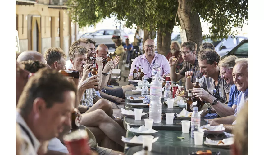 Palermo: tour guidato in bicicletta + degustazione di cibo