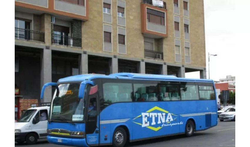 Catania Fontanarossa Airport: Bus Transfer from Taormina Bus Terminal to Airport