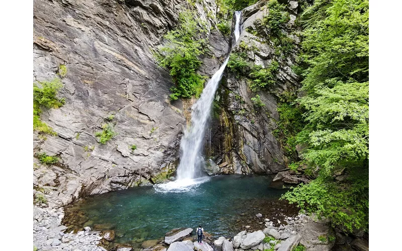 Die Wasserfälle der Lunigiana: verborgene Schätze