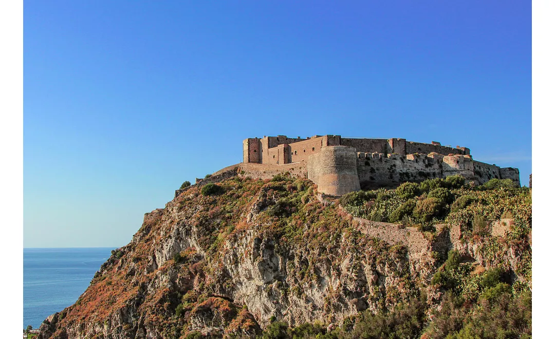 Castello di Milazzo - Archivio Regione Siciliana P.Barone