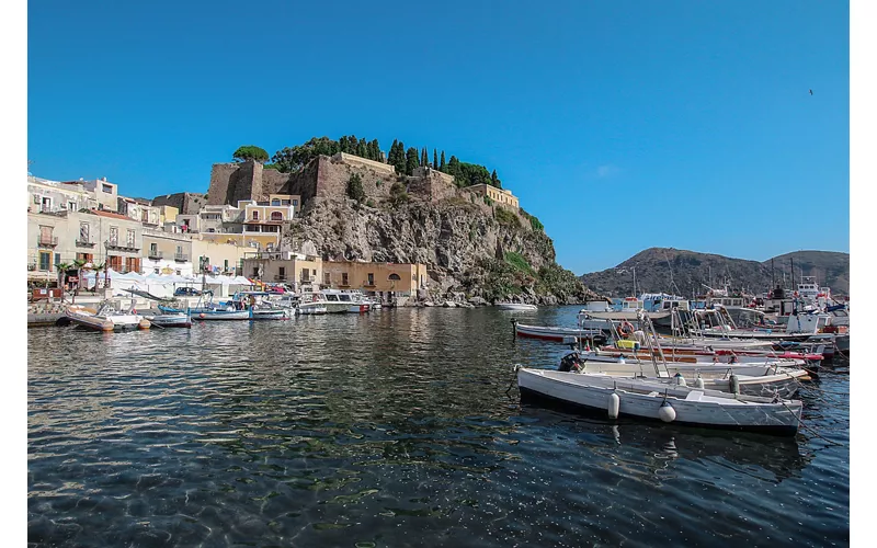 Castello Lipari - Archivio Regione Siciliana F.Sessa