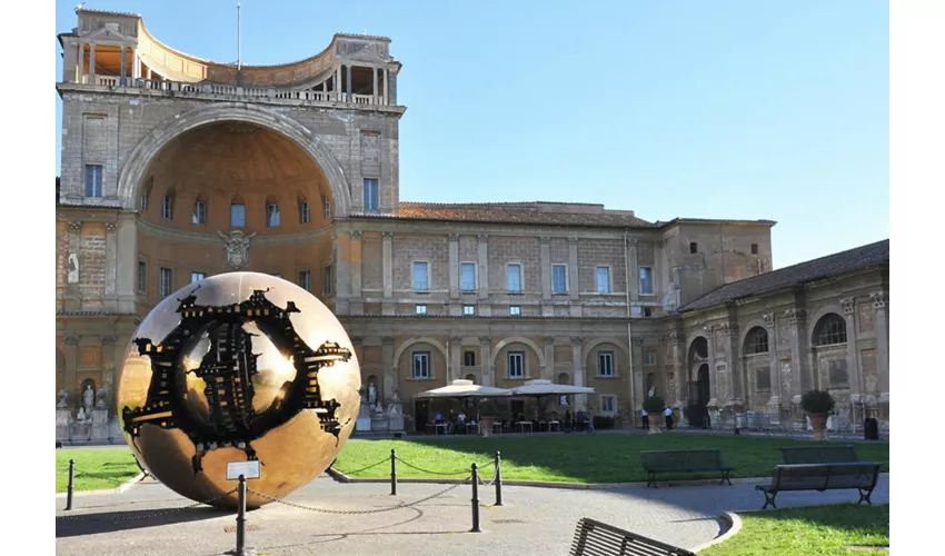 Museos Vaticanos y Capilla Sixtina: Entrada de acceso rápido + Audioguía