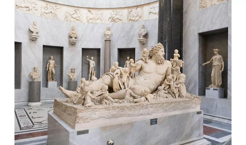 Vatican Museums: Fast Track Ticket + Guided Tour