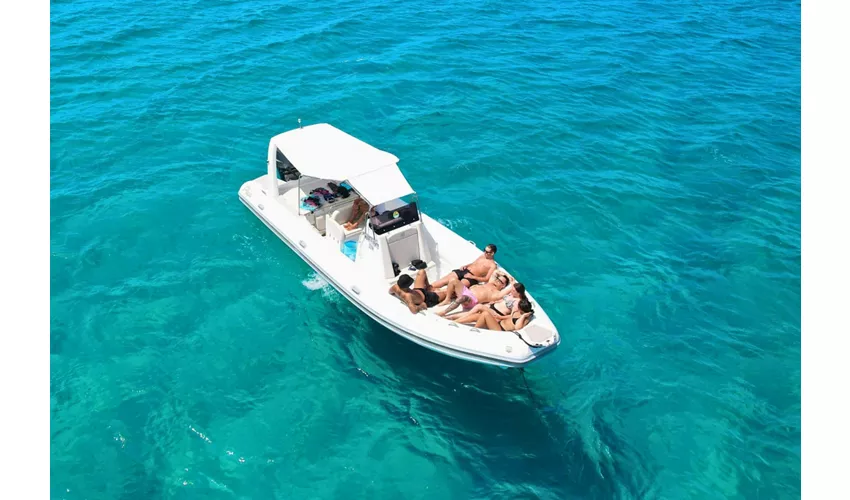 Favignana & Levanzo: RIB Boat Tour from Trapani + Lunch & Aperitif