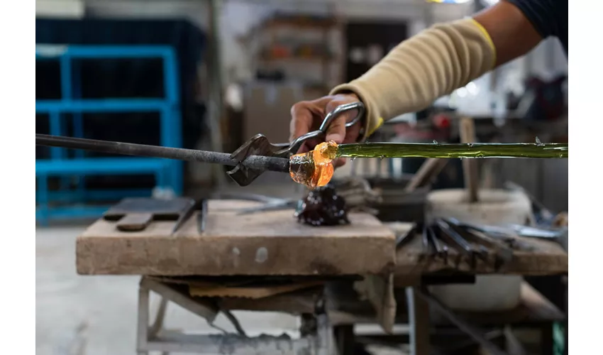 Murano e Burano: Tour guidato in barca da Murano con fabbrica di soffiatura del vetro