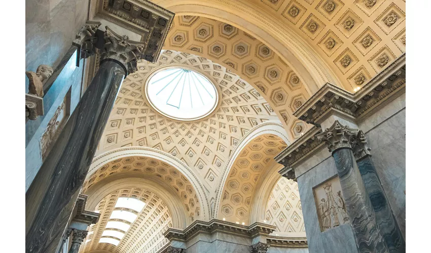 Vatican Museums: Fast Track Ticket + Guided Tour