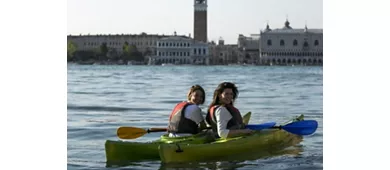 Venice: Guided Kayak Tour