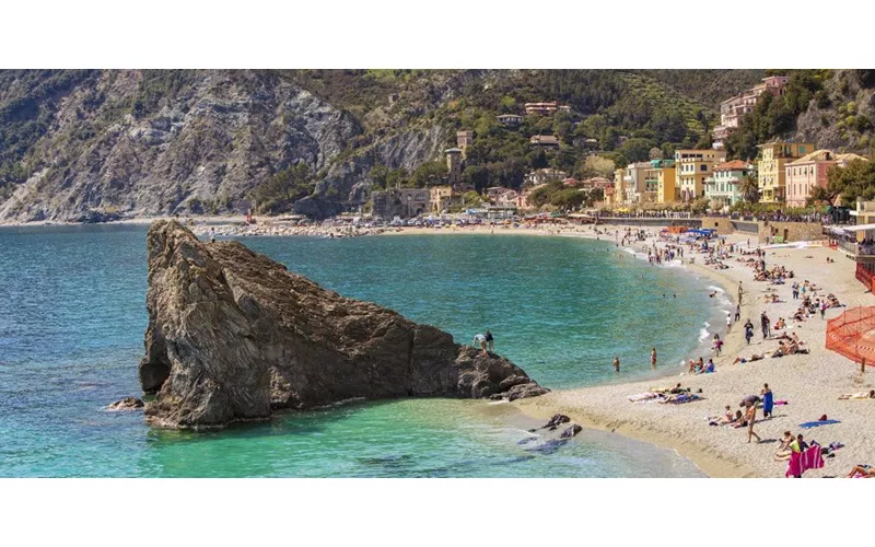 Monterosso: spiaggia di Fegina