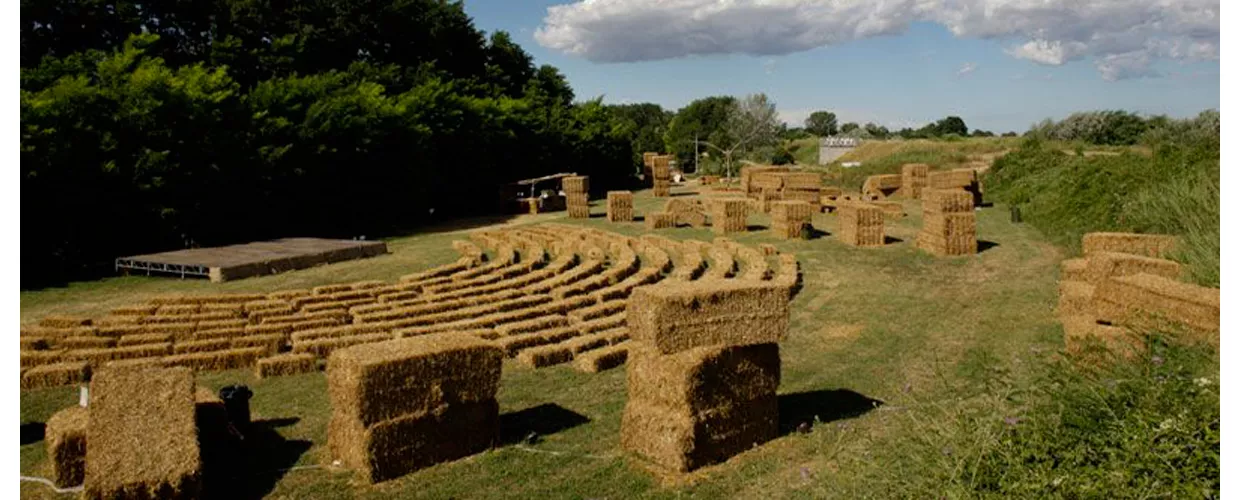 Cotignola, Arena delle balle di paglia, Unione Comuni Bassa Romagna, CC-BY-NC-SA 3.0