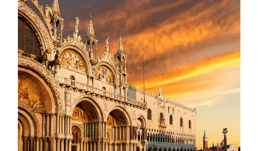 St. Mark’s Basilica: Guided Tour With Terrace access