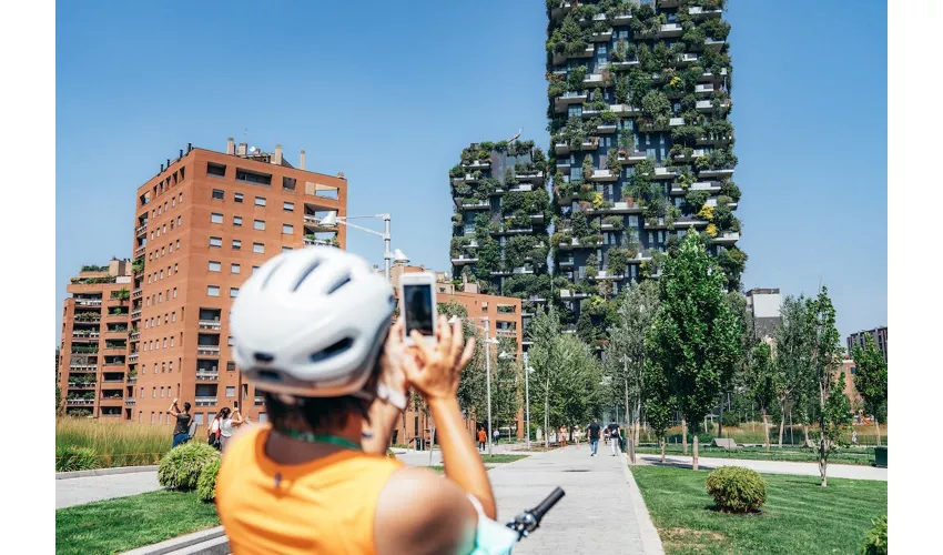 Milano: Tour in E-Bike dei punti salienti della città