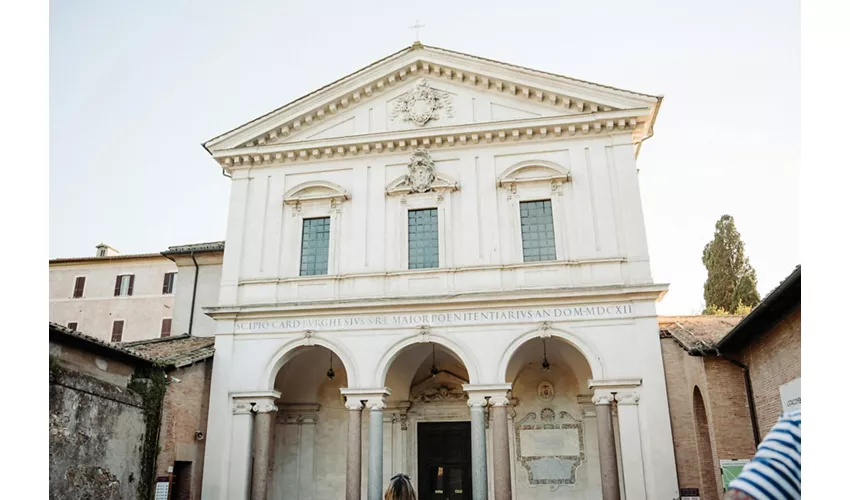 Rome: Guided Underground Tour with Catacombs & Bone Crypt Entry