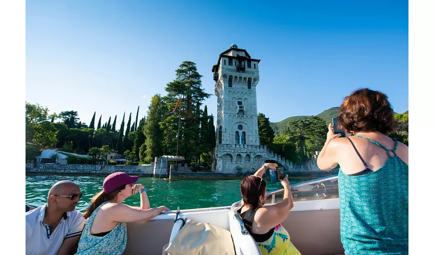 Lago de Garda: excursión de 4 horas en barco desde Sirmione