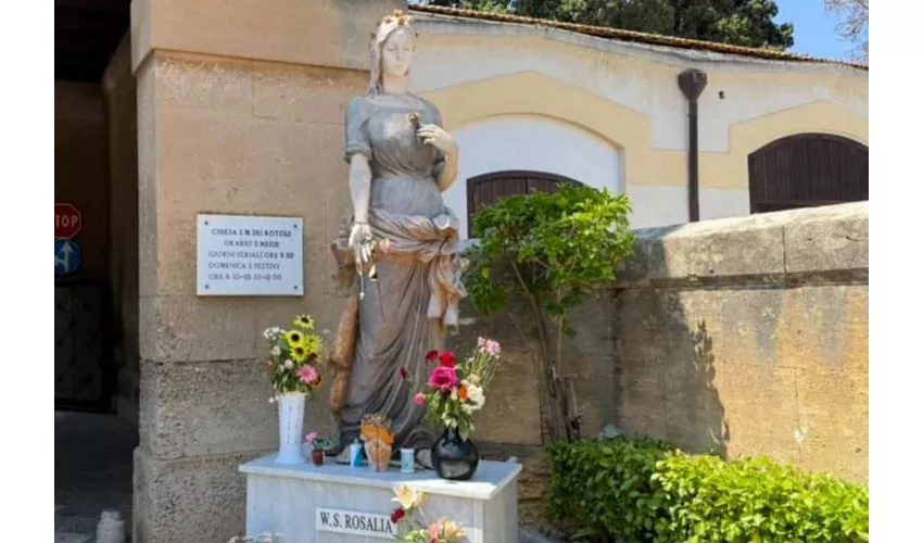 Palermo: Rotoli Friedhof & Heiligtum von Santa Rosalia Tour mit Guide