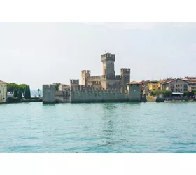 Lake Garda: 4-Hr Boat Tour with Stop in Sirmione