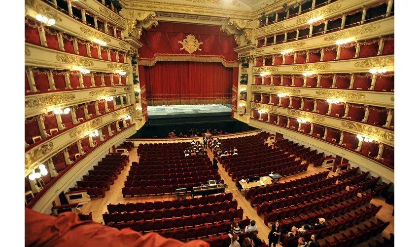 Duomo di Milano, Ultima Cena e Teatro alla Scala: Ingresso + Tour a piedi della città