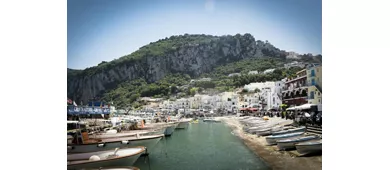 Isola di Capri con la Grotta Azzurra: escursione guidata di un giorno da Roma