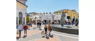 Serravalle Designer Outlet: Traslado de ida y vuelta desde Milán