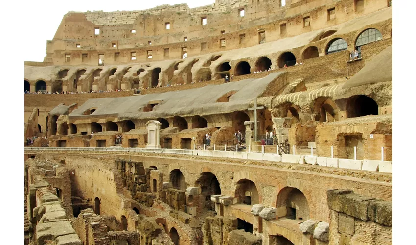 Colosseo, Foro Romano e Palatino + Tour guidato