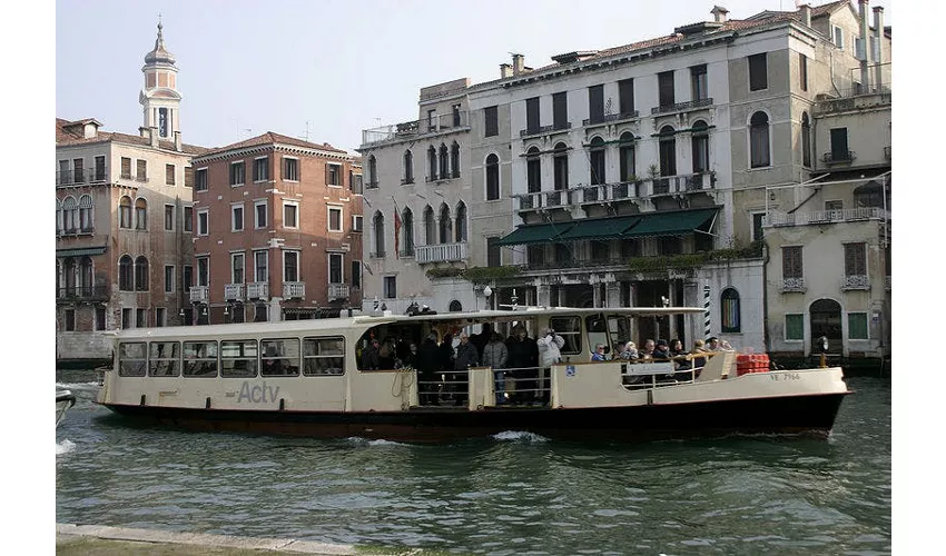 Pase Vaporetto: Tarjeta de transporte público de Venecia (ACTV)